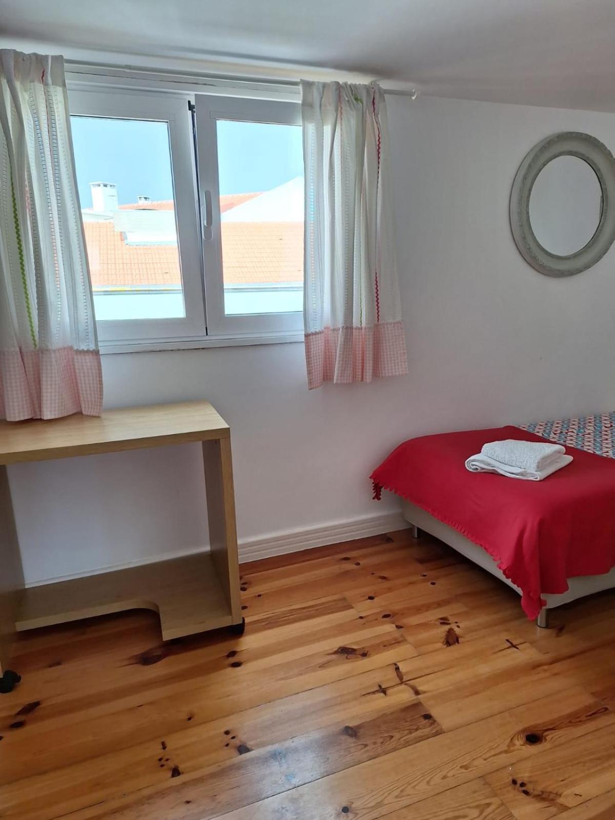 Campo De Ourique Premium Apartment Lisbon Luaran gambar